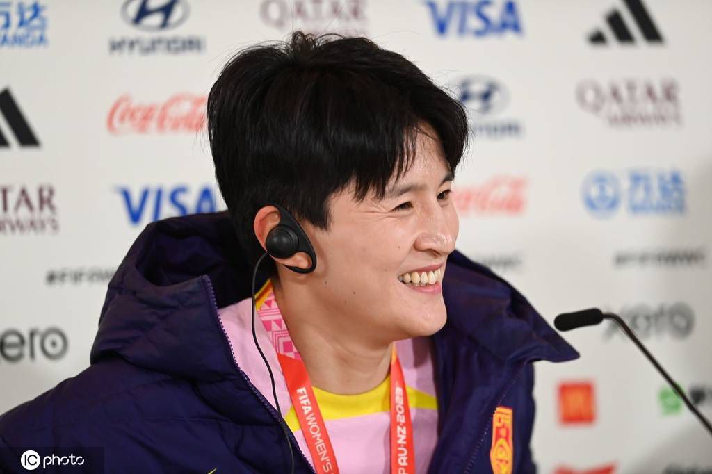 目前，吉达联合4胜1负积12分，位居小组第一。